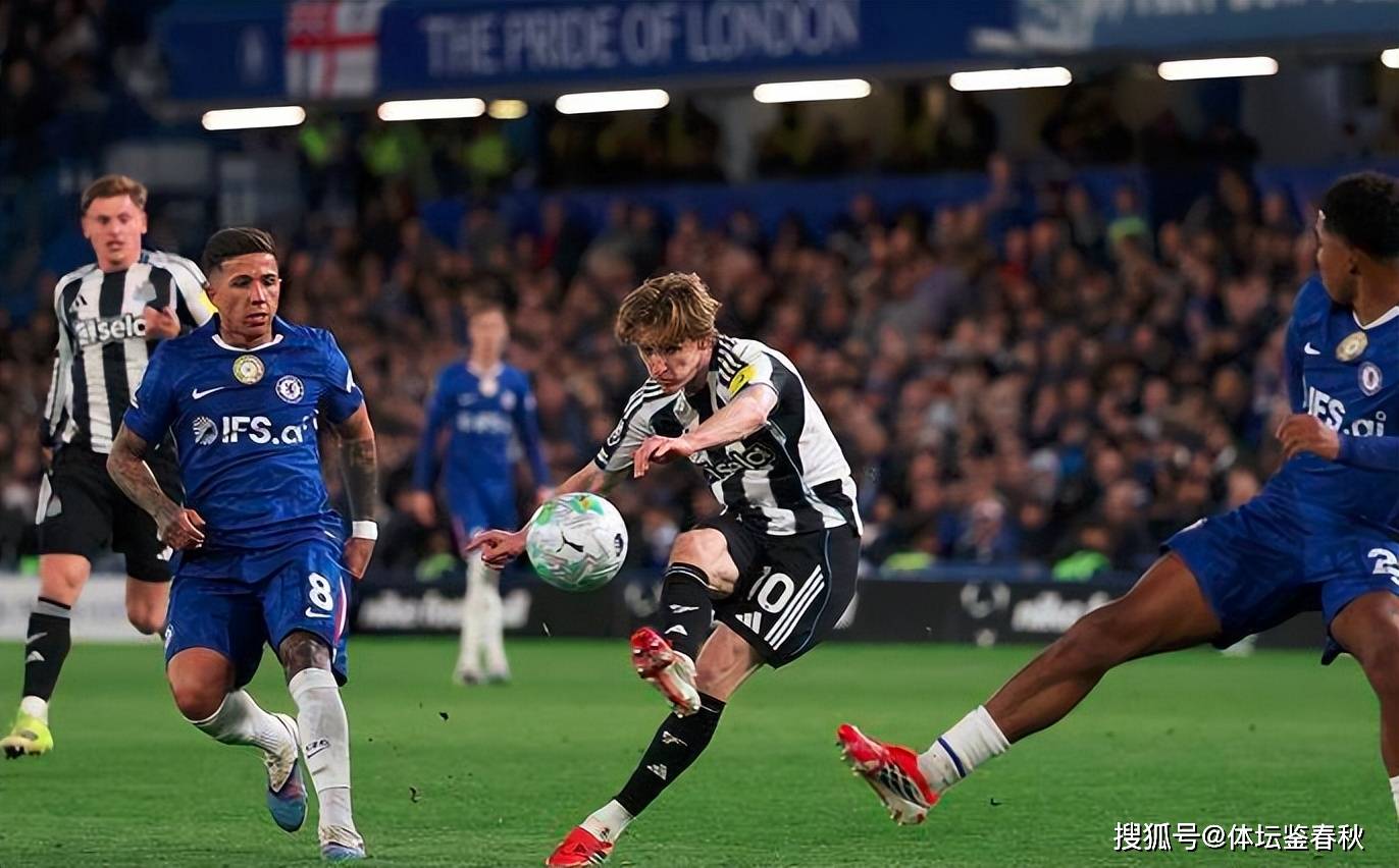 曼联中场新核浮现！卡塞米罗钦点同胞，红魔挖角纽卡斯尔双星